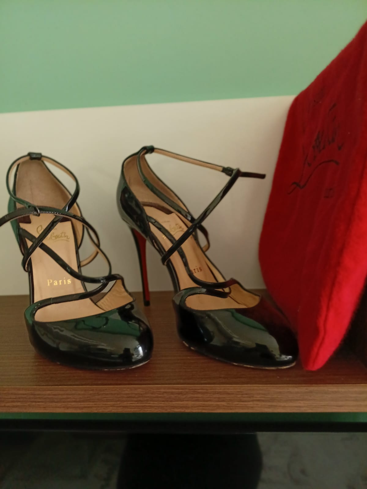 Christian Loudoun High heel shoes